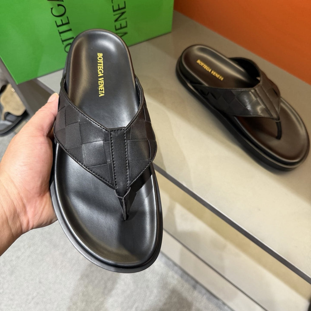 Bottega Veneta Men's Black Woven Thong Sandals